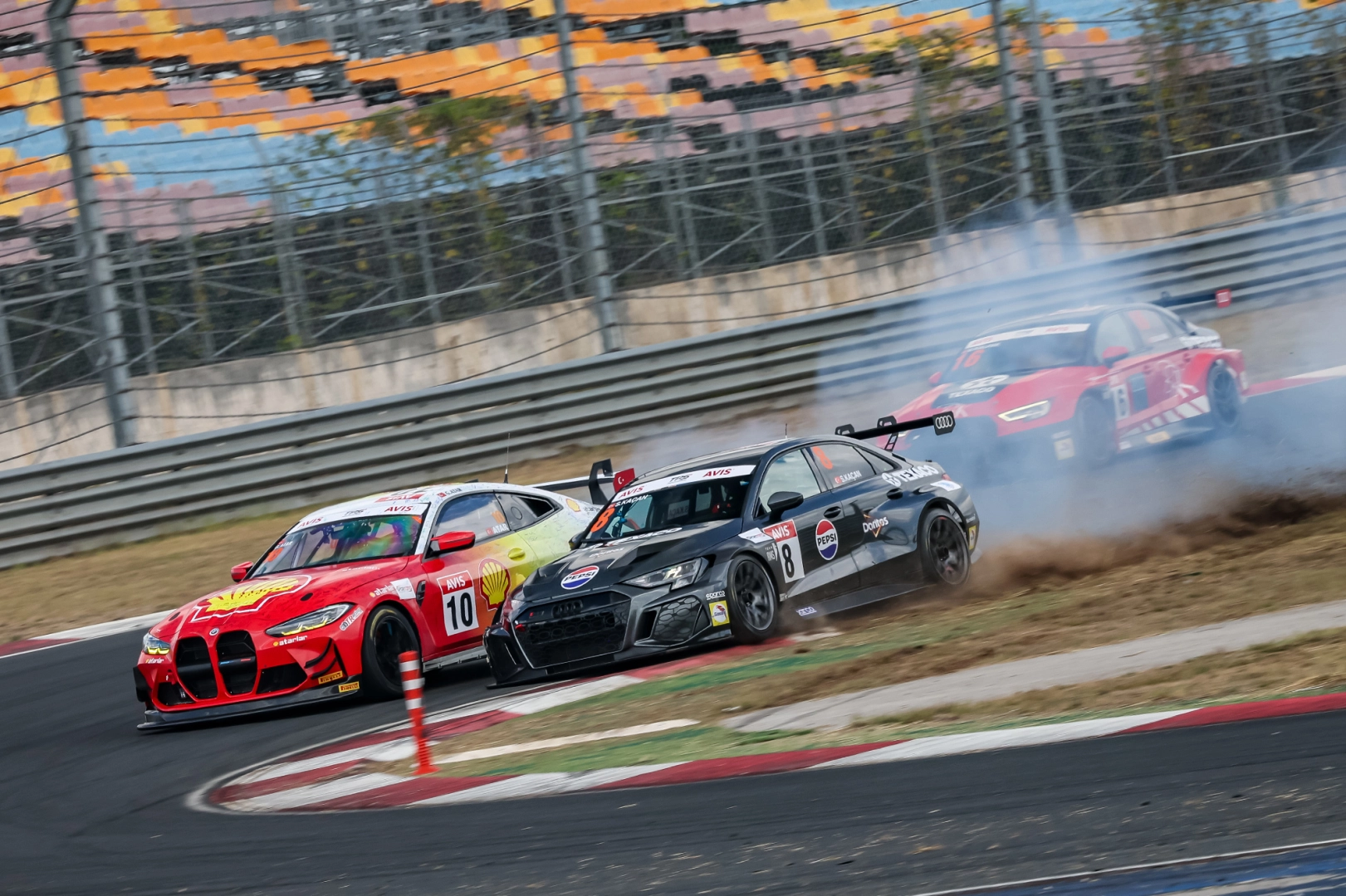TOSFED İstanbul Park'ta nefes kesen m&uuml;cadele