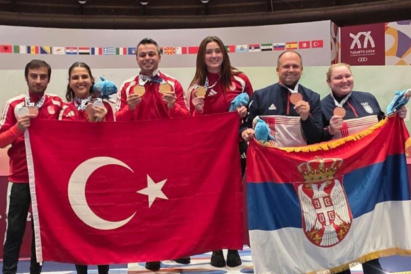 İsmail Keleş ve Şimal Yılmaz Akdeniz Oyunları&rsquo;nda altın aldı