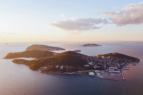 Adalar’da endüstriyel balıkçılık yasağına tam destek
