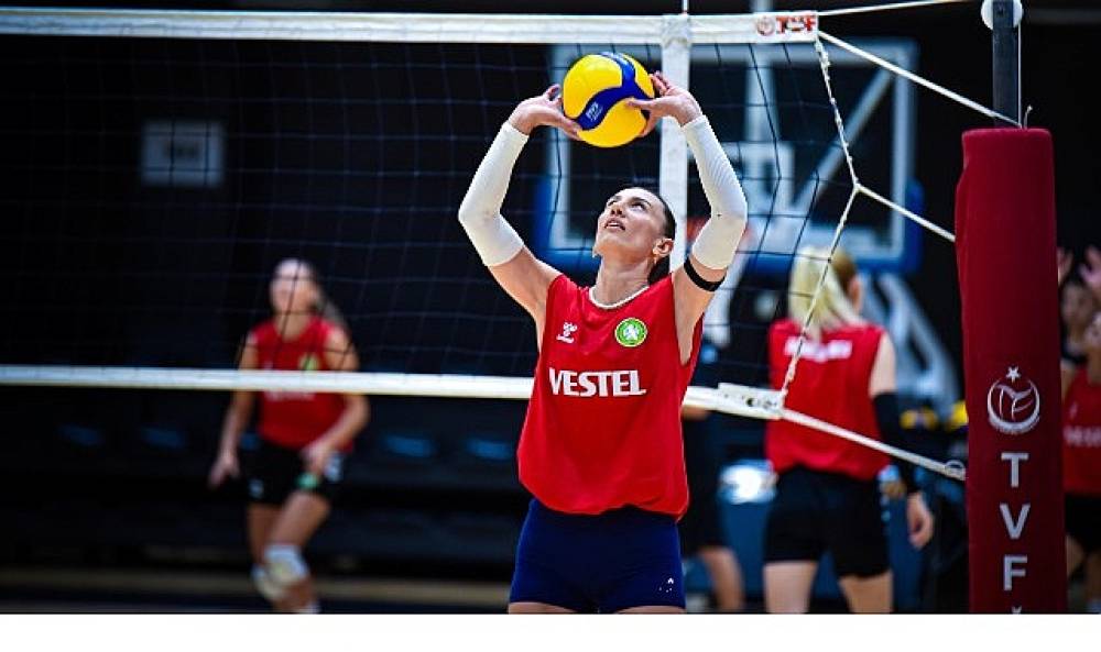 Vestel, kadın sporunu desteklemeye Manisa'da devam ediyor