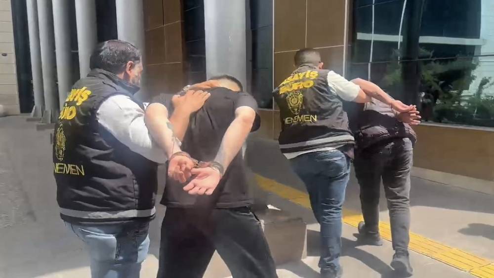 İzmir’de dron ile uyuşturucu sevkiyatına suçüstü!
