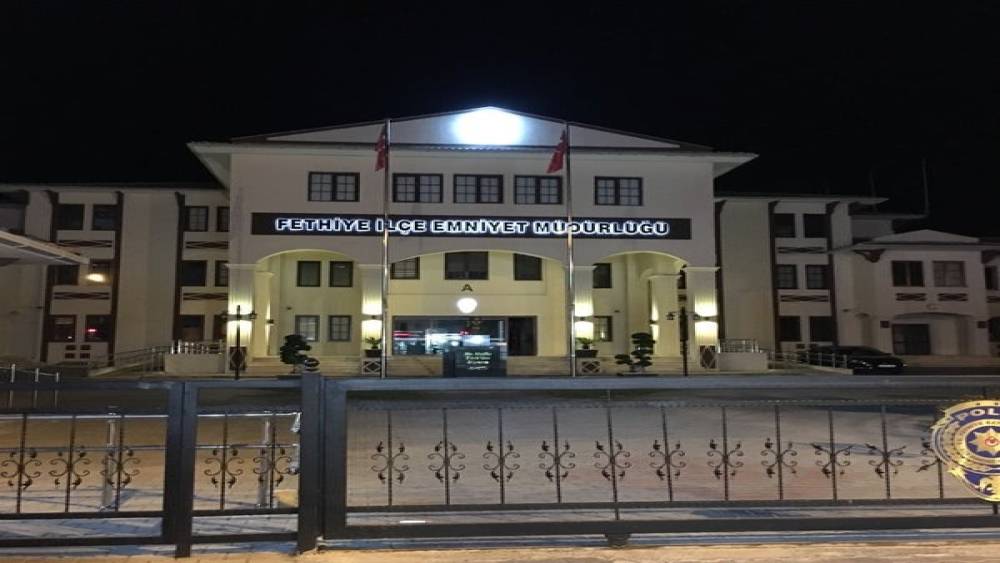 Hırsızlık yaptığı evde ilaç içince yakalandı!