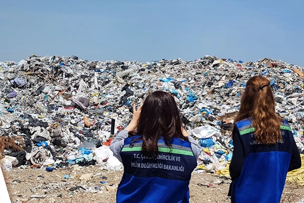İzmir Büyükşehir'e Tire'de 3,7 milyon TL 'çevre' cezası!
