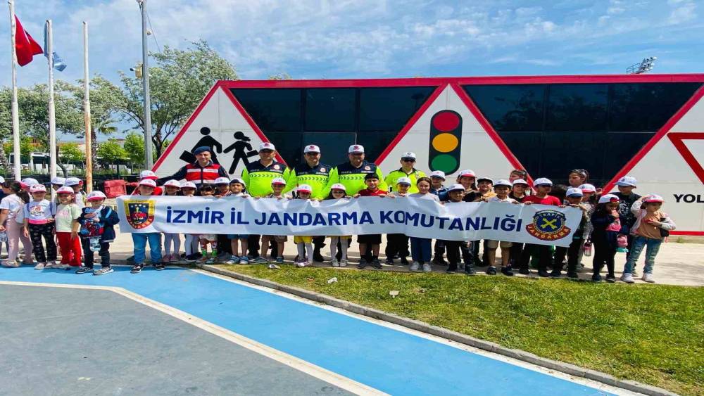 Aliağa’da Trafik Haftası kutlamaları
