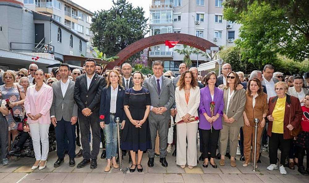  Başkan Dr. Cemil Tugay,  Zübeyde Hanım'ı Anneler Günü'nde kabri başında andı