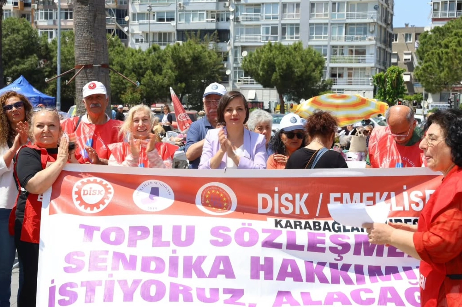 Karabağlar’da kadına şiddete isyan!