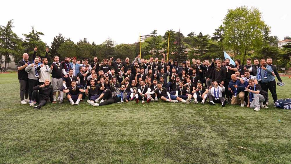 Yaşar Üniversitesi Amerikan Futbol Takımı Admirals Süper Lig’de
