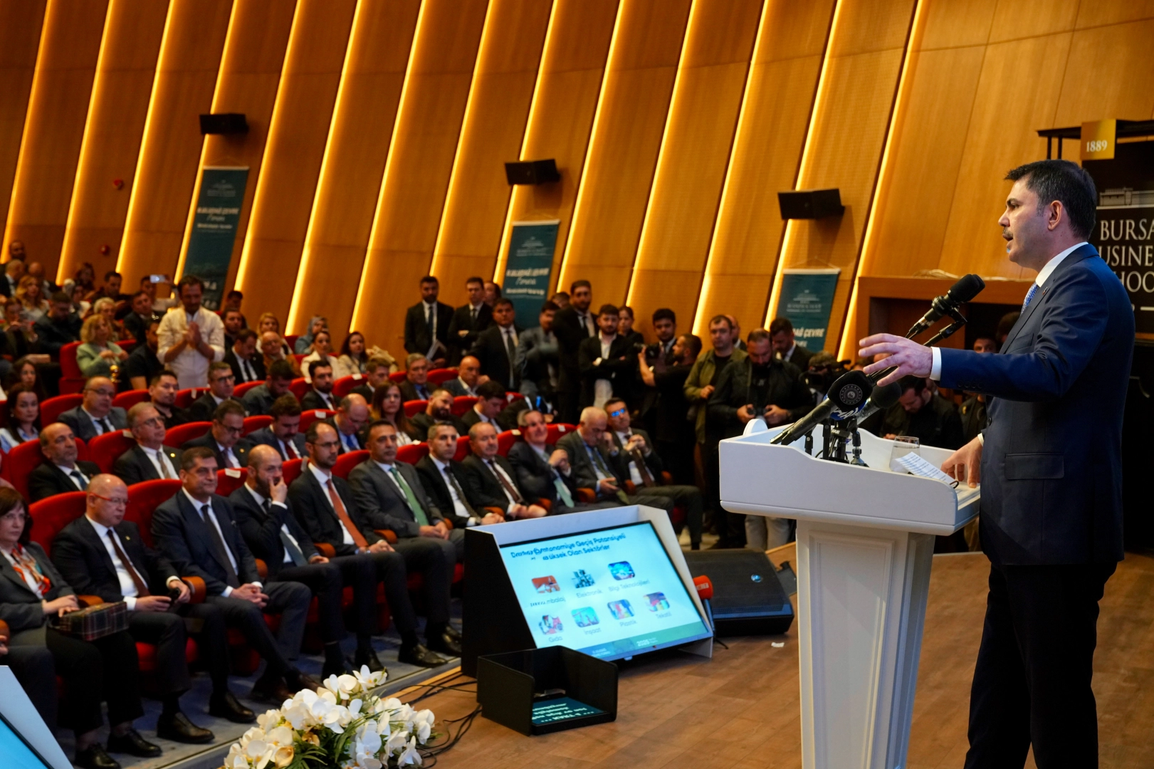 Marmara'da kirlilik yükü artıyor! Belediyelere müsilaj uyarısı!