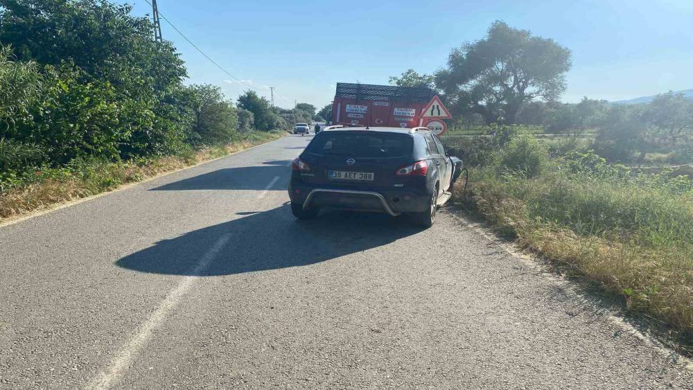 Ödemiş’te zincirleme kaza: 2 yaralı!