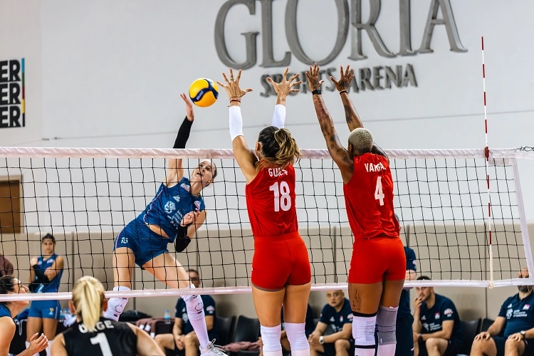 Gloria Sports Arena Filenin Sultanları’nı ağırladı