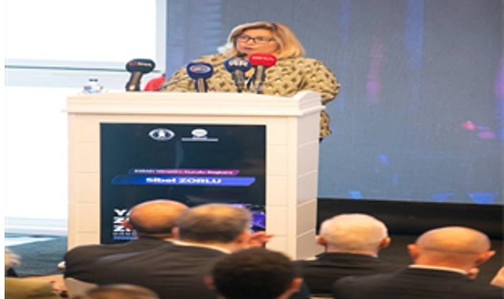 Başkan Tugay, Yapay Zekâ Zirvesi'nde konuştu
