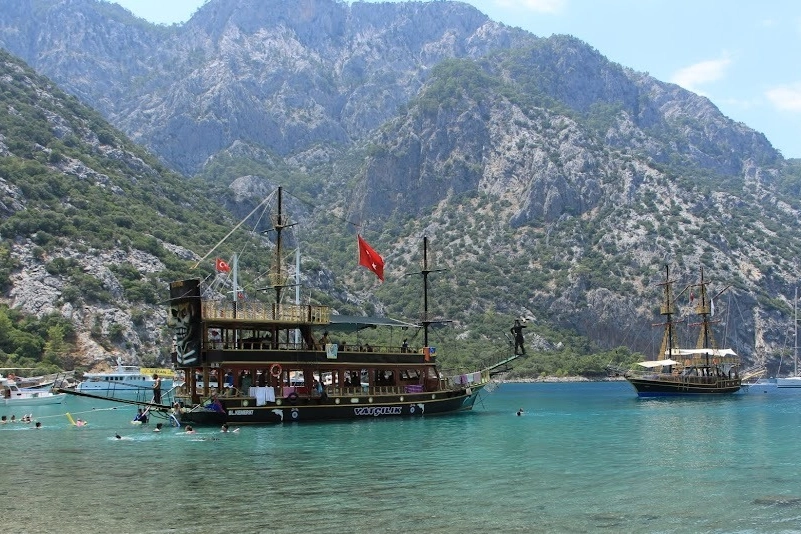 Adrasanlı tekneciler Kemer’e bağlanmak istiyor