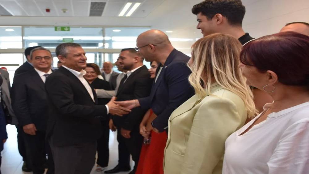 Özgür Özel Aydın’a Geldi: CHP’den Ak Parti’ye Geçiş Tepkisi