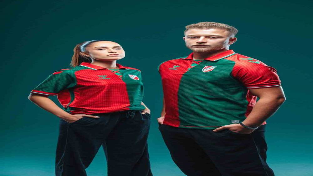 Karşıyaka, futbol, basketbol ve voleybol formalarını tanıttı