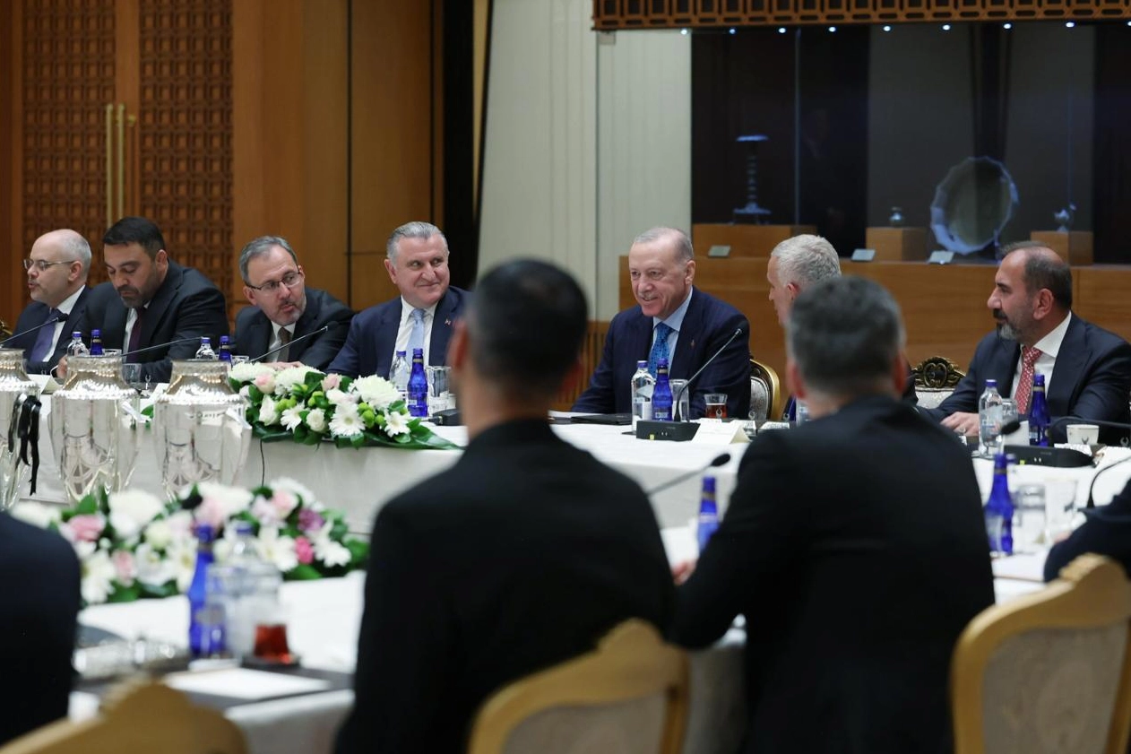 Erdoğan’dan Süper Lig’e yükselen takımlara tebrik