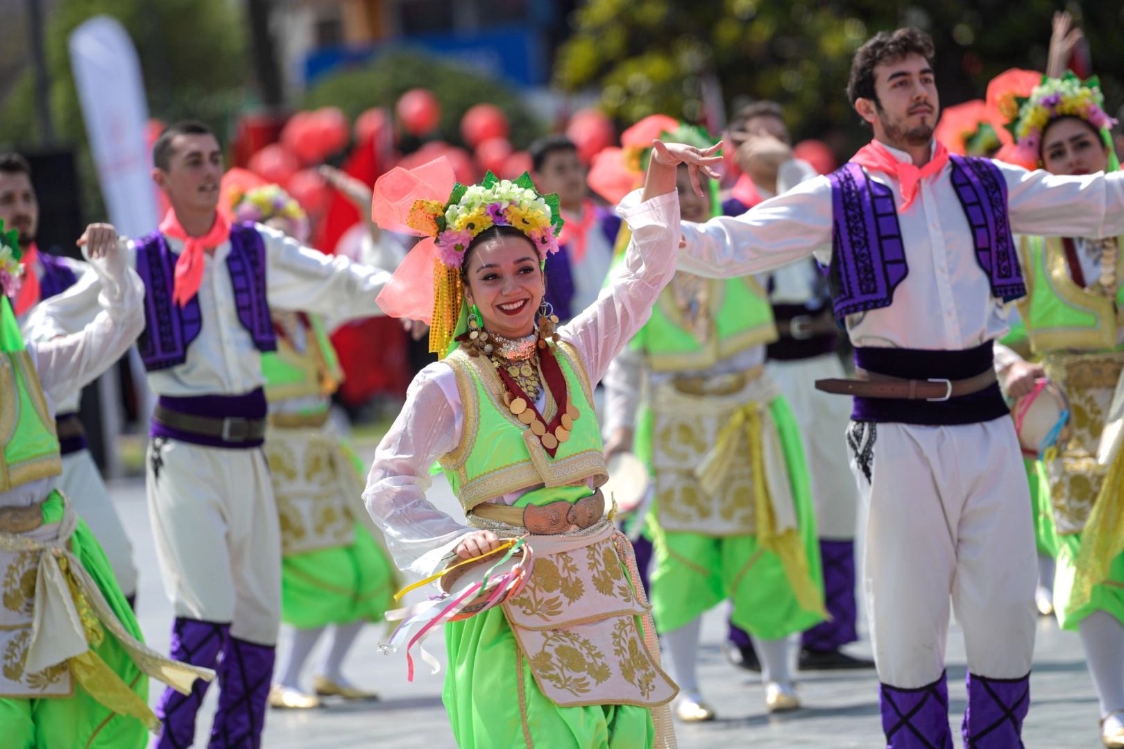 19 Mayıs coşkusu İzmir’i sardı...