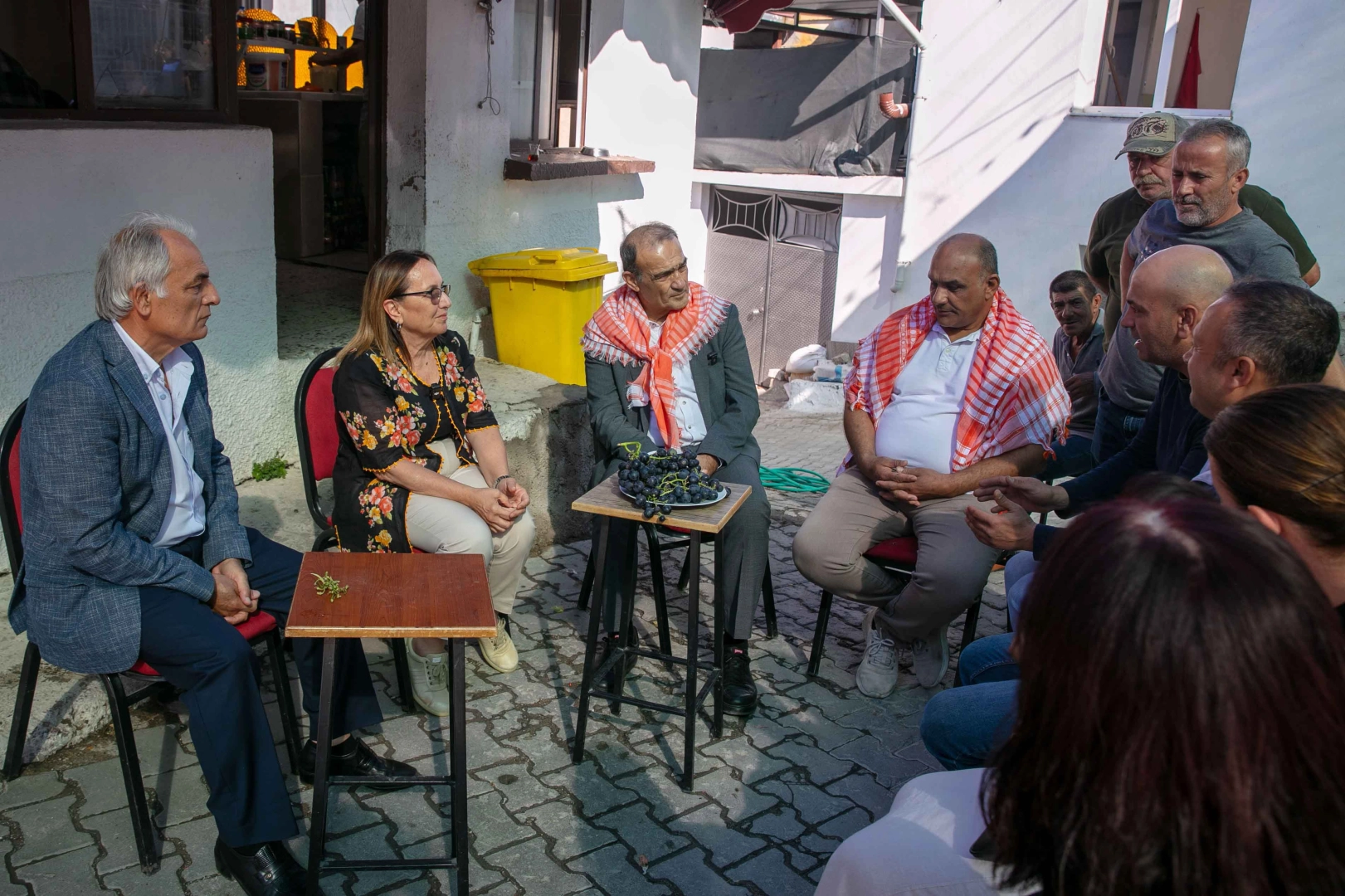İzmir B&uuml;y&uuml;kşehir Belediyesi&rsquo;nden bardacık &uuml;reticisine can suyu