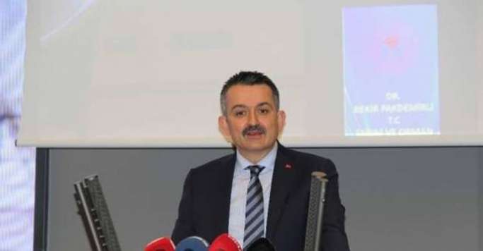 Tarım ve Orman Bakanı Bekir Pakdemirli yerli elektrikli traktör için tarih verdi