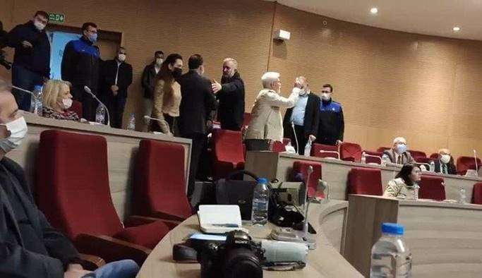 Gaziemir Belediyesi Mart ayı toplantısı Gaziemir Belediye Başkanı Halil Arda başkanlığında toplandı