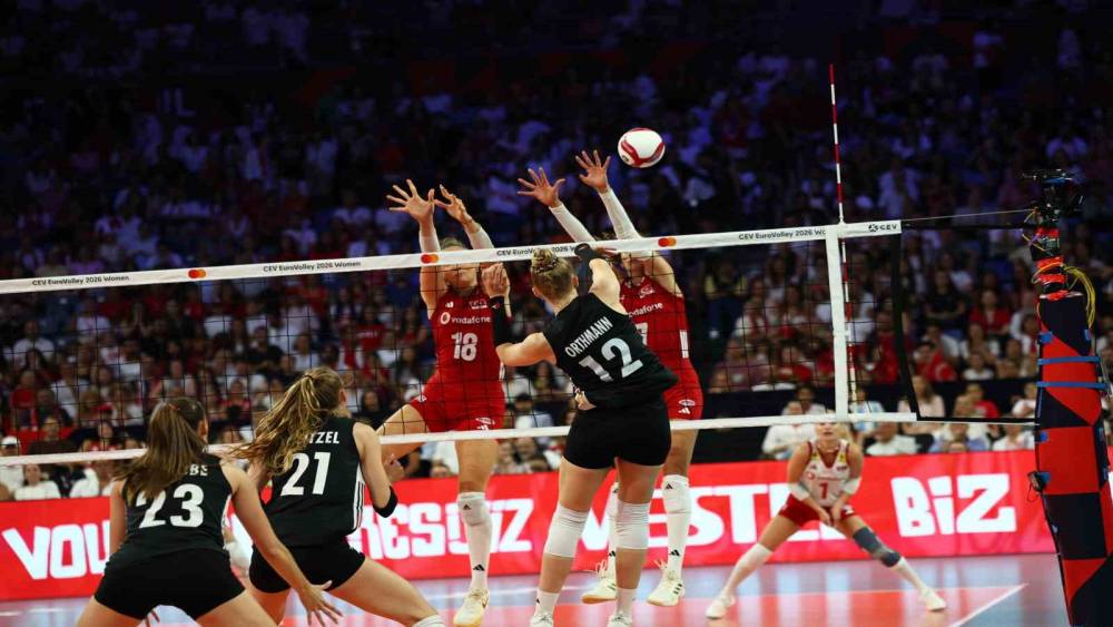 Filenin Sultanları Almanya&rsquo;yı 3-1 yenerek 4&rsquo;te 4 yaptı