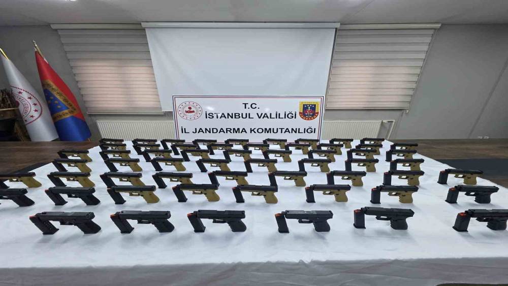 Ey&uuml;psultan&rsquo;da 58 ruhsatsız tabanca ele ge&ccedil;irildi