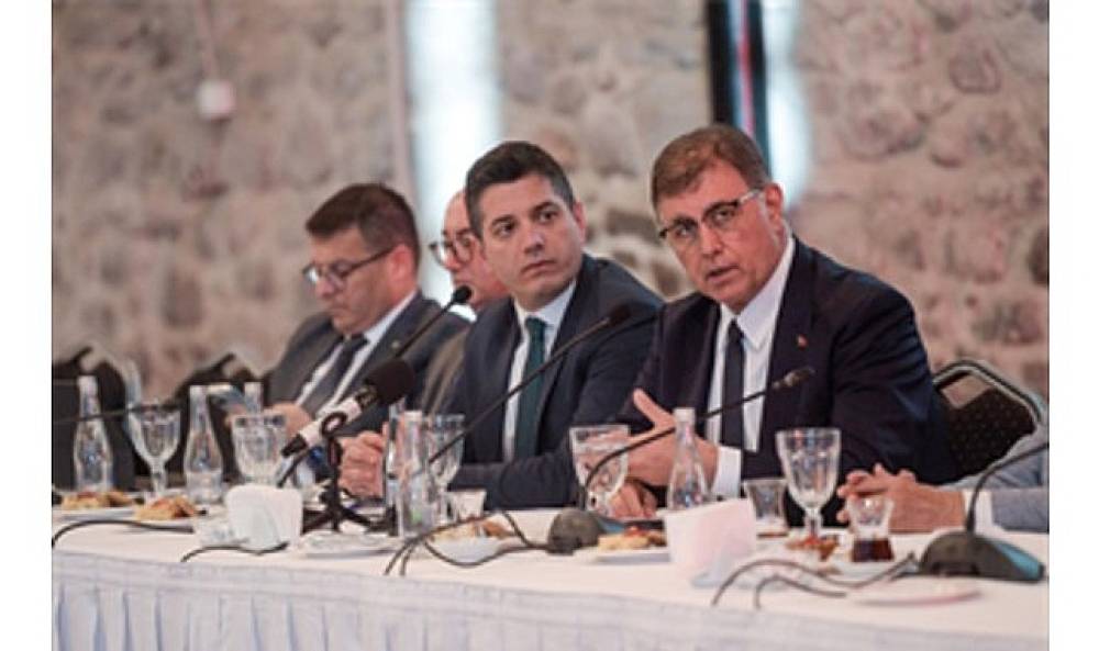 Başkan Tugay'dan kentin kalkınması için ortak akıl vurgusu