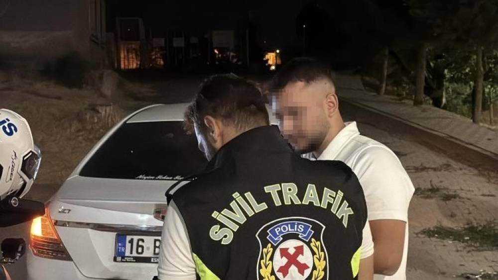 Eskişehir&rsquo;de polis denetiminden ka&ccedil;an s&uuml;r&uuml;c&uuml;ye 202 bin lira ceza