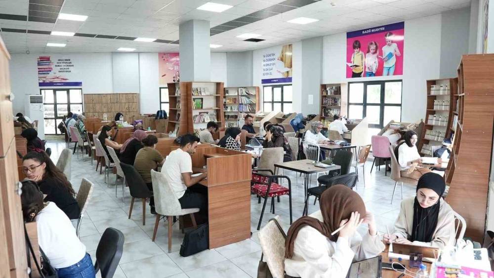 Elazığ&rsquo;daki 19 k&uuml;t&uuml;phaneden altı ayda 35 bin 500 &ouml;ğrenci yararlandı