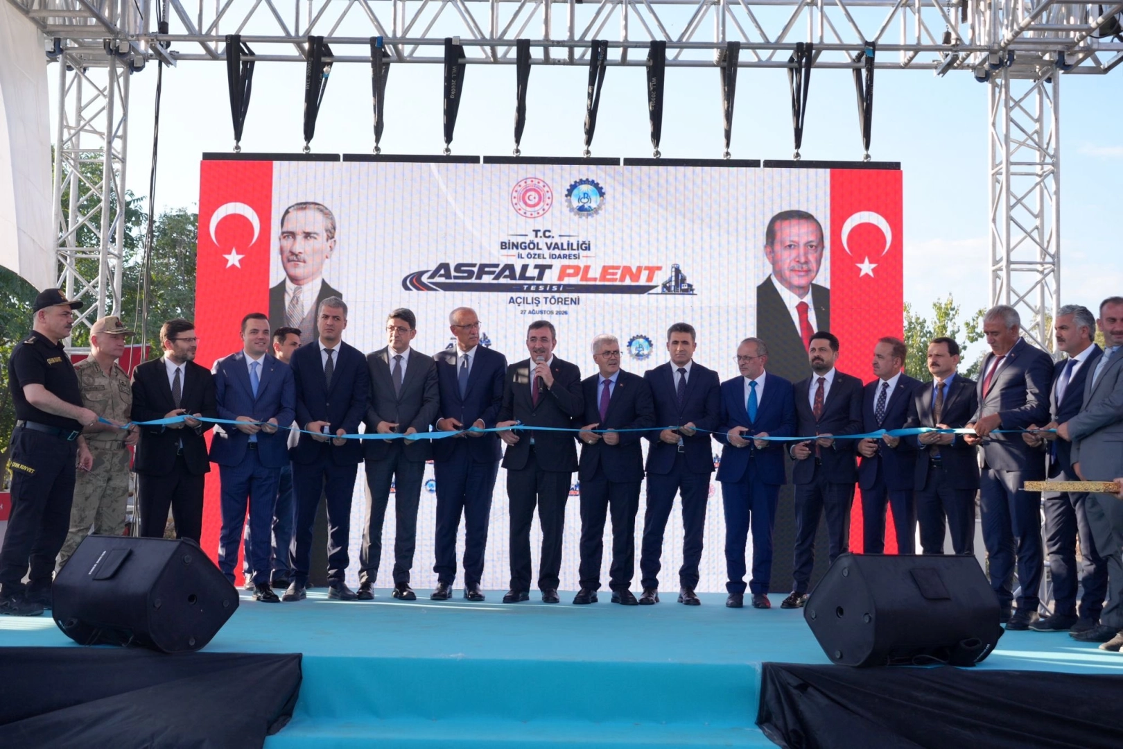Bing&ouml;l&rsquo;de saatte 260 ton kapasiteli asfalt tesisi a&ccedil;ıldı