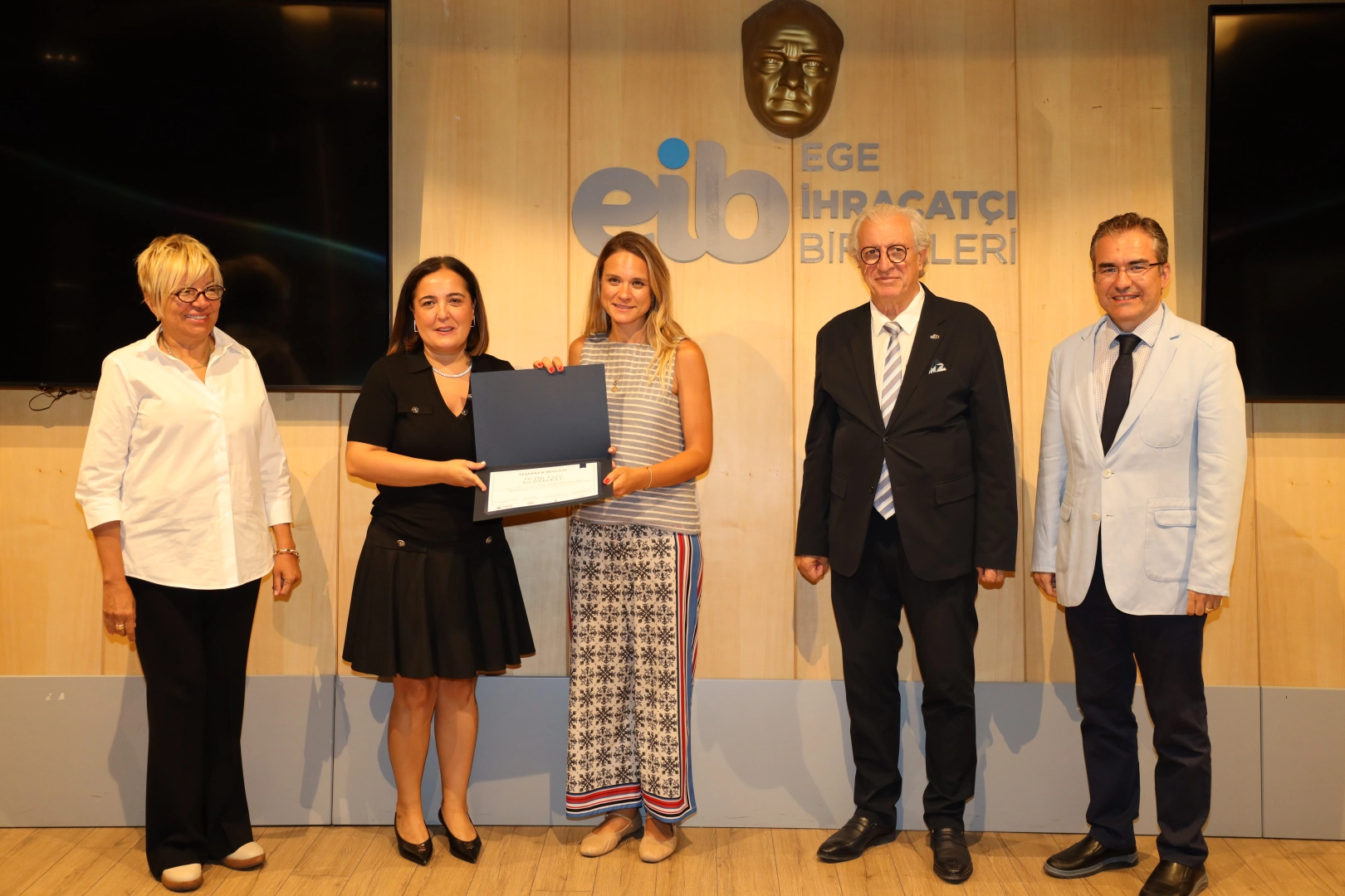 İzmir’de uluslararası öğrencilere staj