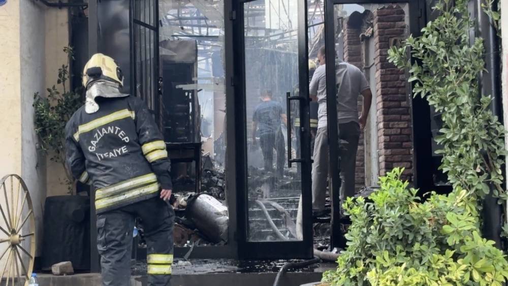 Gaziantep&rsquo;te restoran yangını kontrol altına alındı