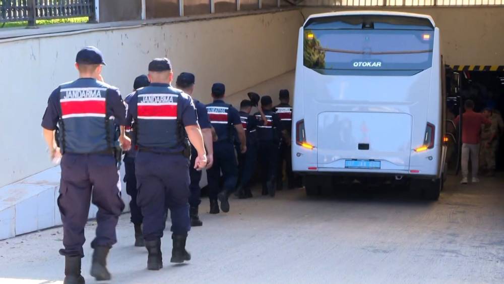 Hazine taşınmazı soruşturmasında 10 ş&uuml;pheli tutuklandı