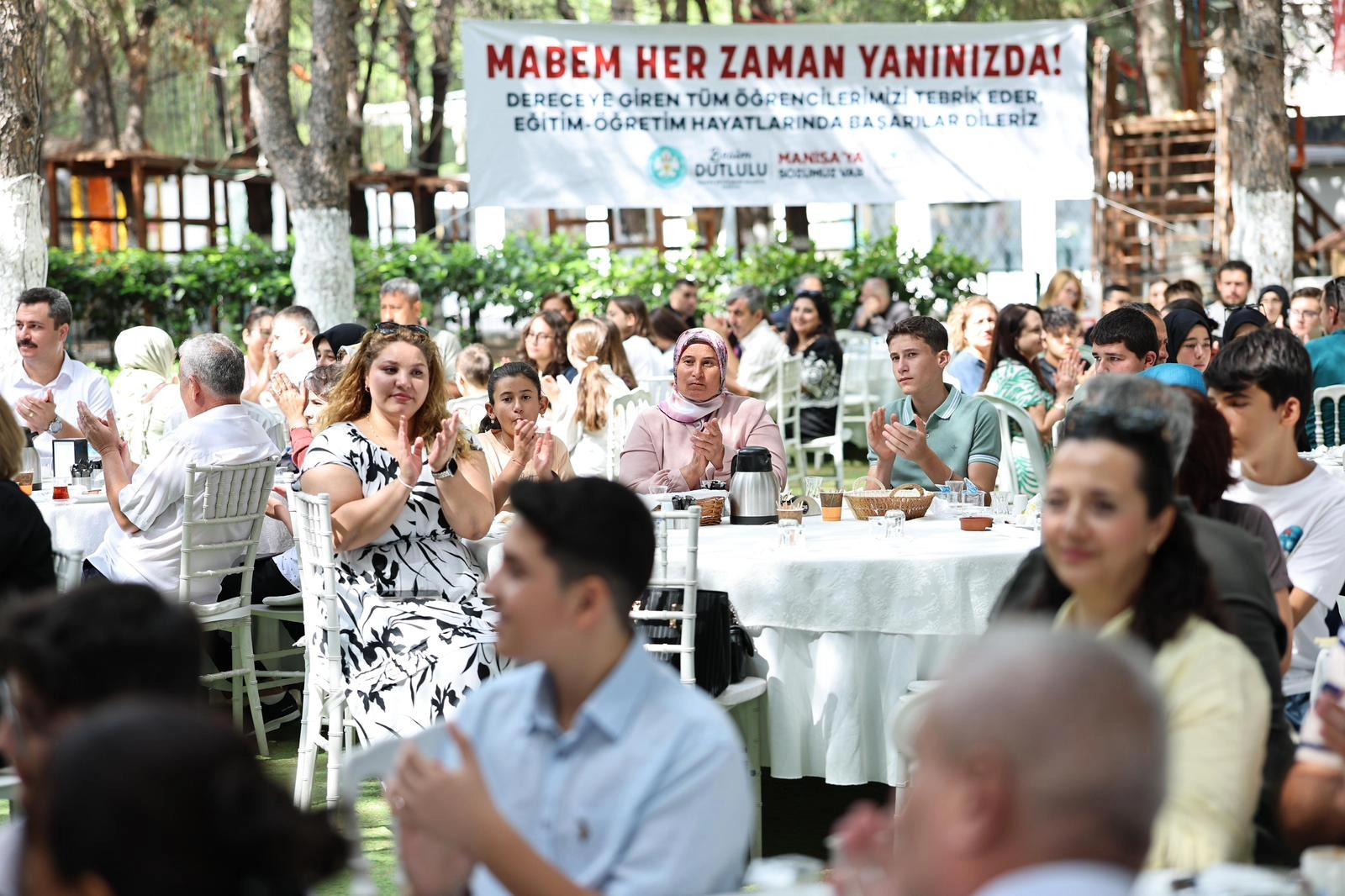 MABEM &ouml;ğrencilerinin LGS başarısı Manisa&rsquo;da kutlandı