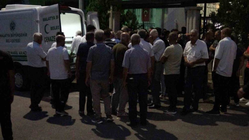 Malatya&rsquo;da 60 yaşındaki kişi evinde &ouml;l&uuml; bulundu