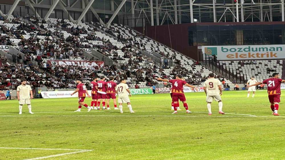Elazığspor ile Malatya Yeşilyurtspor 2-2 berabere