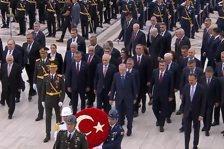 30 Ağustos&rsquo;un 104. yılında devlet erk&acirc;nı Anıtkabir&rsquo;de