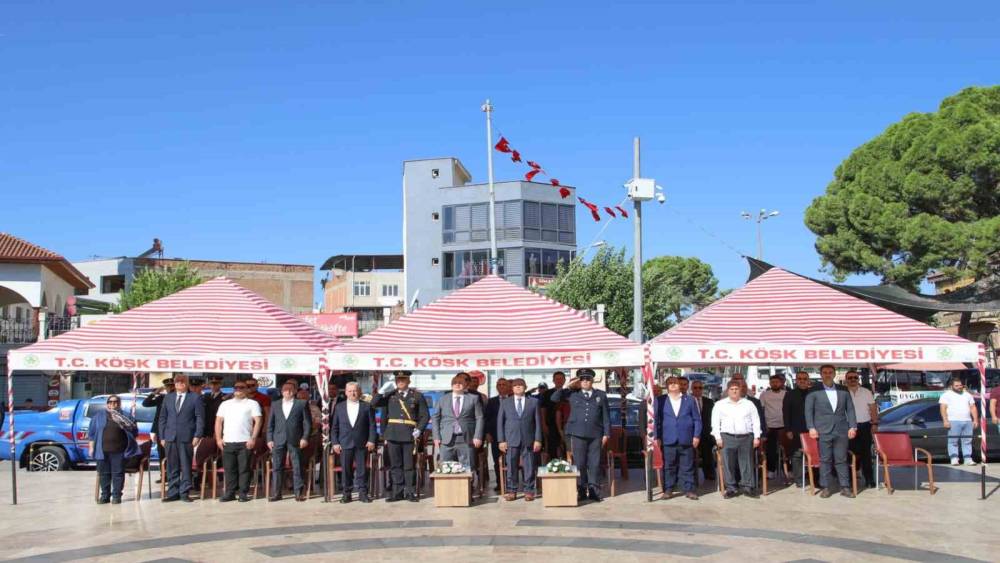 K&ouml;şk&rsquo;te Zafer Bayramı t&ouml;ren ve g&ouml;sterilerle kutlandı