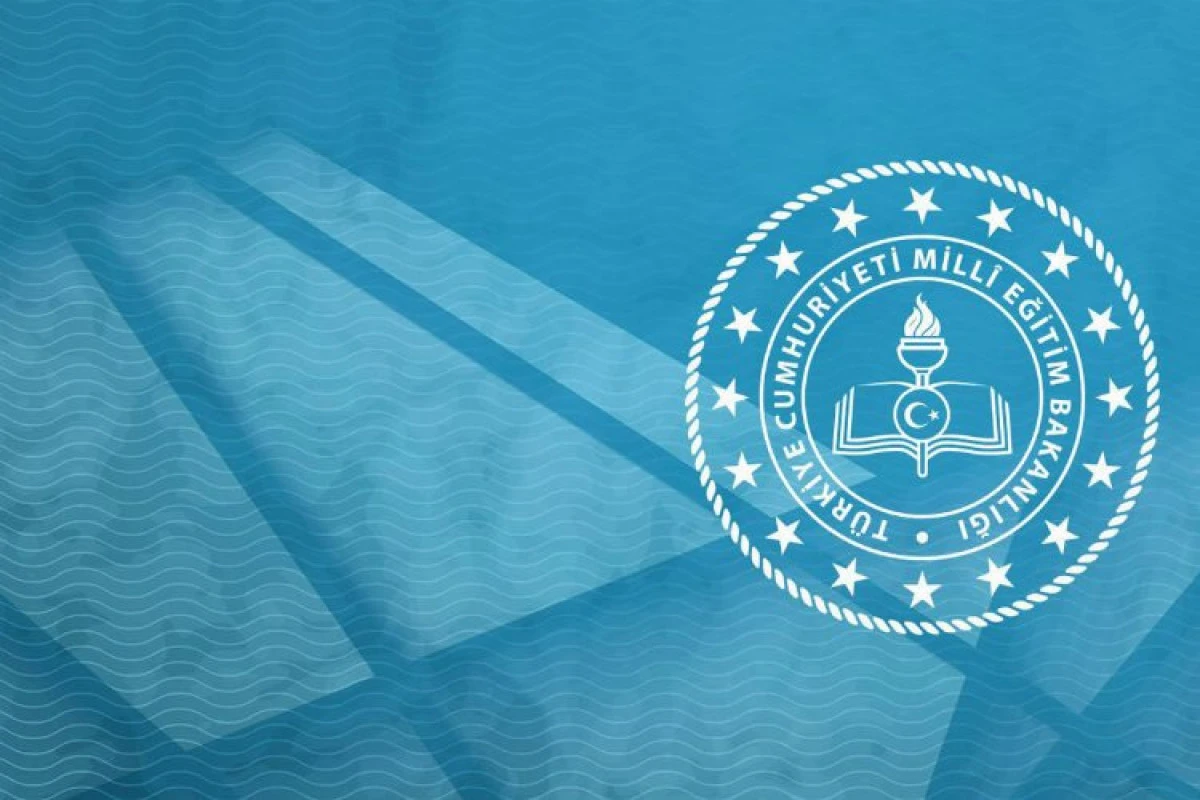 4 yıllık zorunlu lise eğitimi değişiyor mu? MEB yeni düzenleme üzerinde çalışıyor: Masada 3 model var... Detaylar haberimizde...