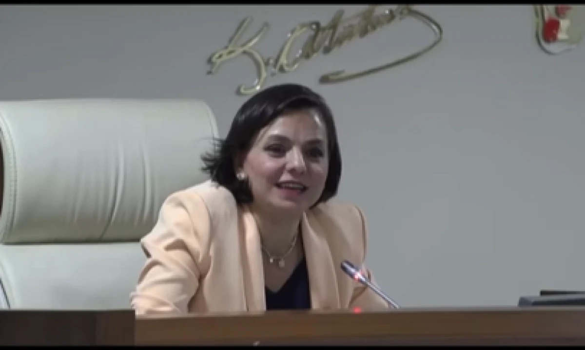 AK Parti ve MHP’li Üyeler Meclisi Terk Etti, Helil Kınay’dan Sert Tepki