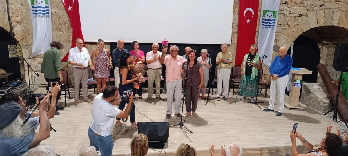 Ataol Behramoğlu’nun adı Foça’da yaşatıldı
