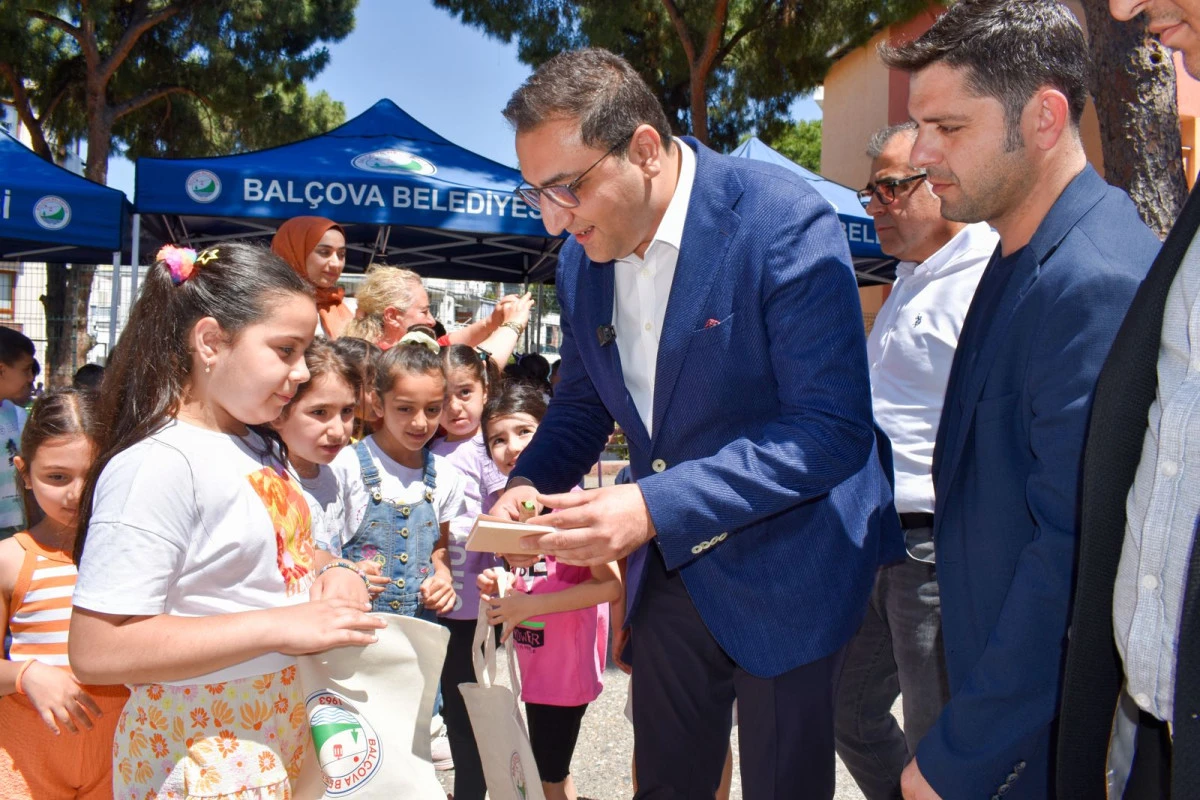 Balçova'da çocuklara geri dönüşümün önemi anlatıldı 