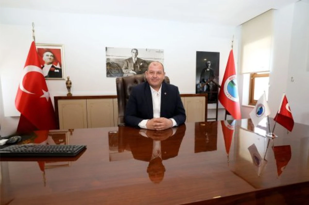 Başkan Çiçek: İlçemizin yollarını yenilemeye devam ediyoruz