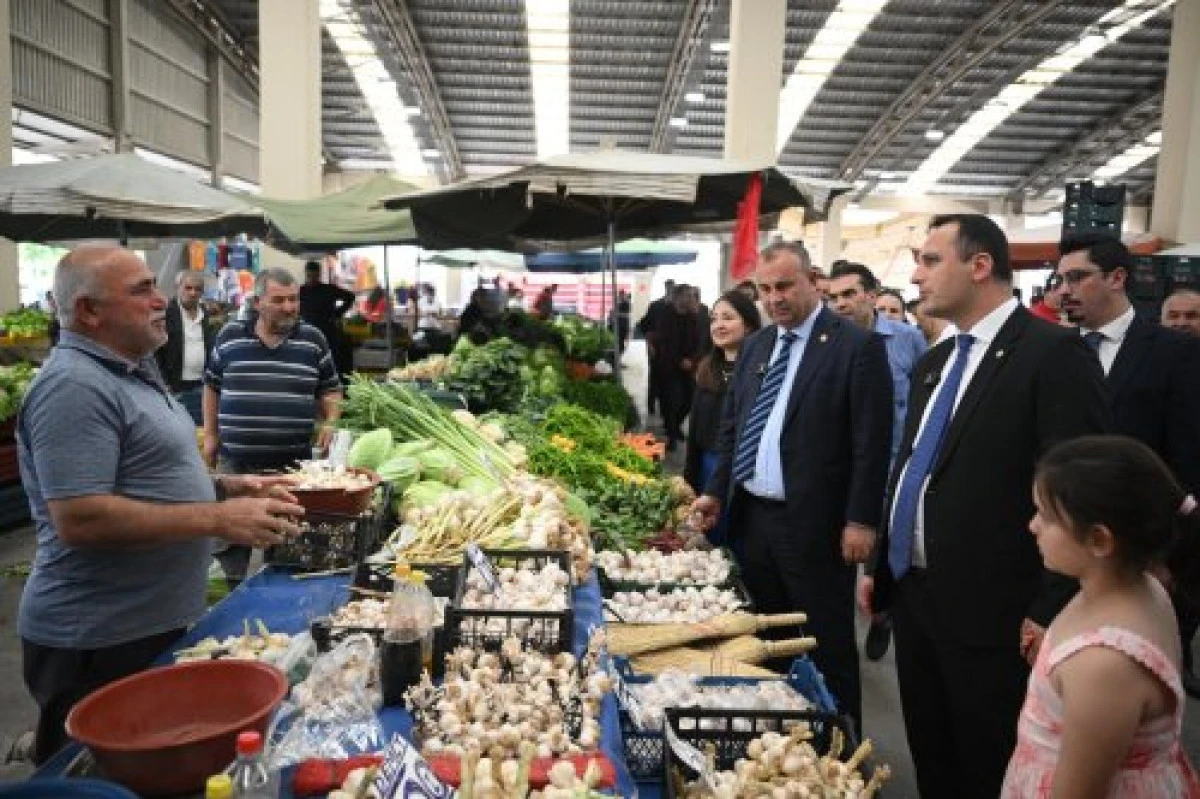 Başkan Eşki: Halkımızla bir aradayız...