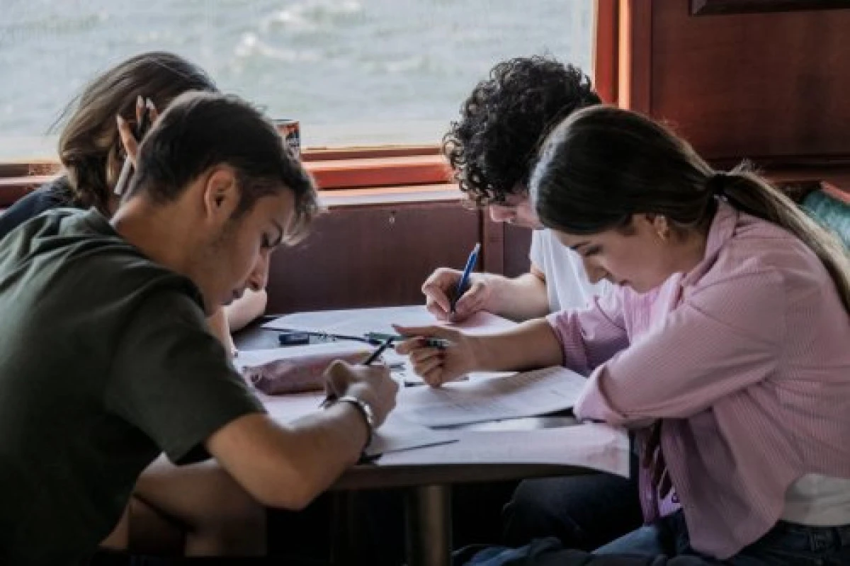 Büyükşehir, Bergama Vapuru’nu öğrencilerin hizmetine sundu