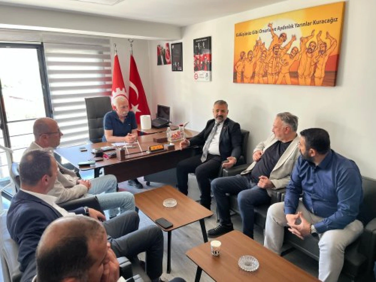 CHP İzmir İl Başkanı Aslanoğlu: Grev olmadan uzlaşı sağlanmalı, İzmir halkı mağdur edilmemeli!