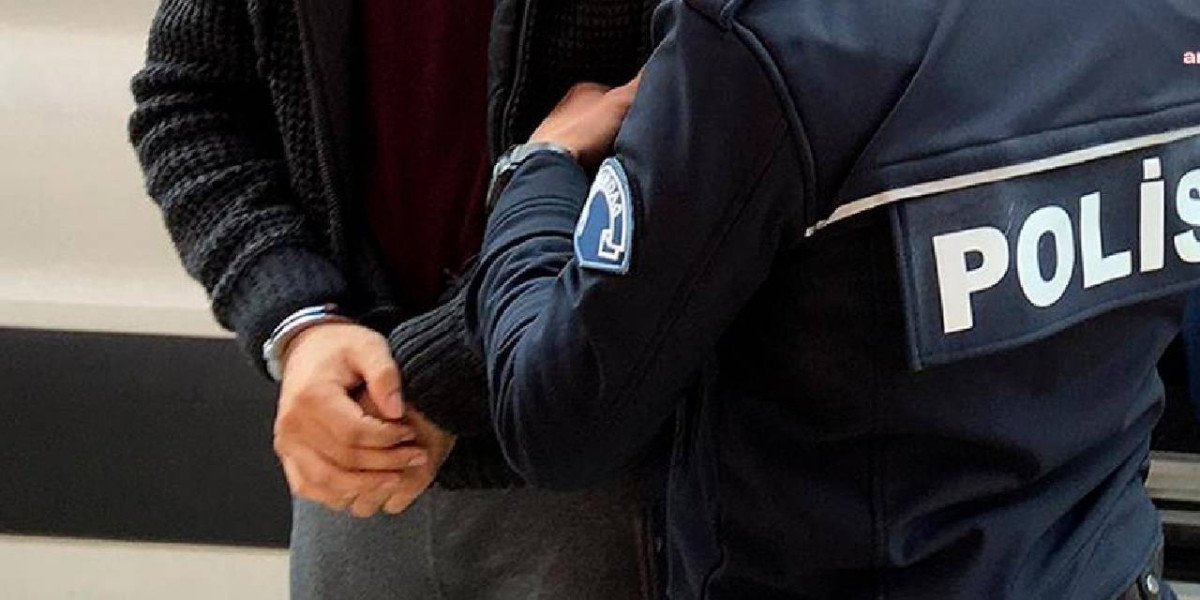 INTERPOL'ün aradığı Rus dolandırıcı İzmir’de yakalandı!