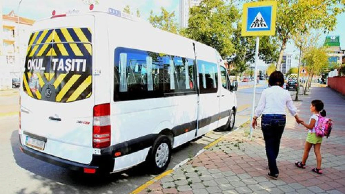 İzmir Büyükşehir 2025-2026 eğitim sezonu öğrenci servis ücretlerini açıkladı