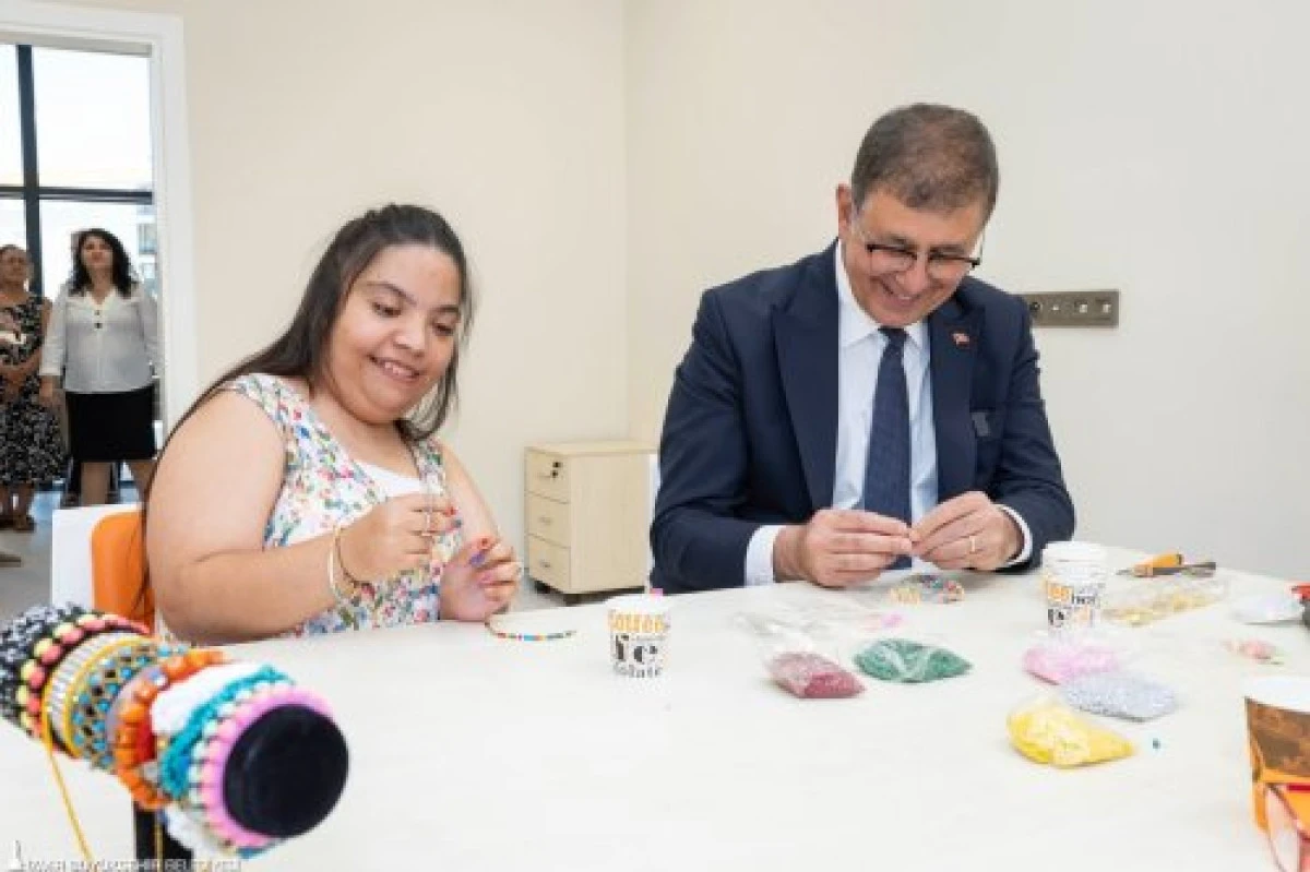 İzmir Büyükşehir Belediyesi'nin engelli eğitimlerinde yeni dönemi başladı