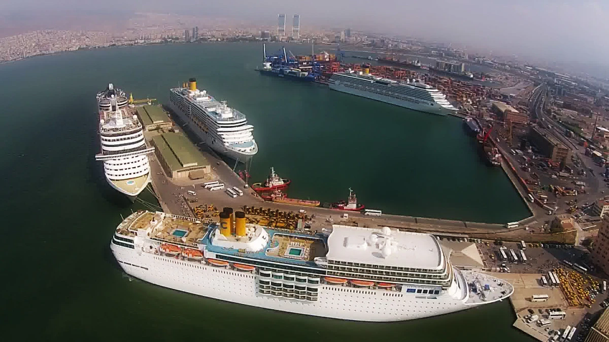 İzmir kruvaziyer turizminde rekor kırıyor: İlk 4 ayda 31 bin 944 yolcu