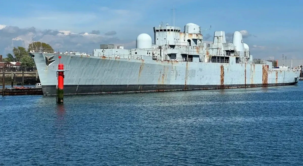 İzmir’de Asbestli Gemi Krizi Büyüyor: HMS Bristol’un Sökümüne Tepki Yağdı!